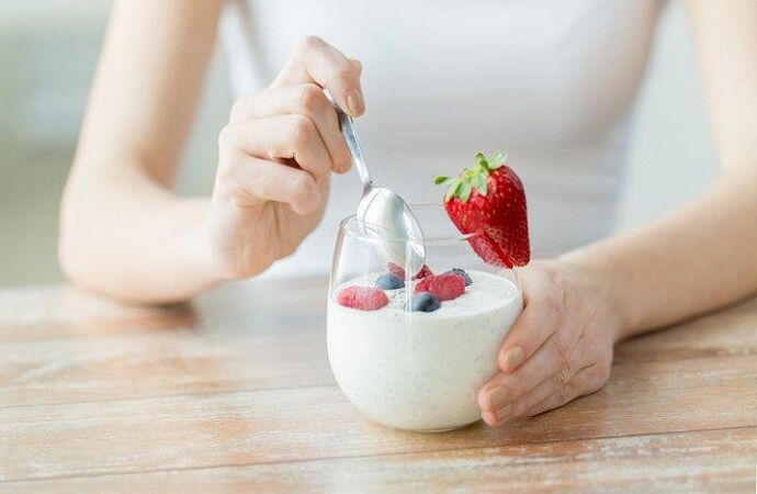 odchudzający jogurt truskawkowy